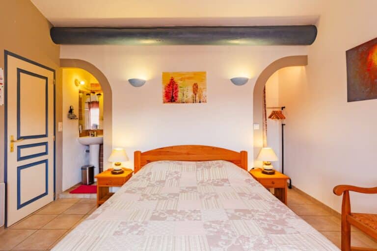 Chambre SUD et coin toilette privé