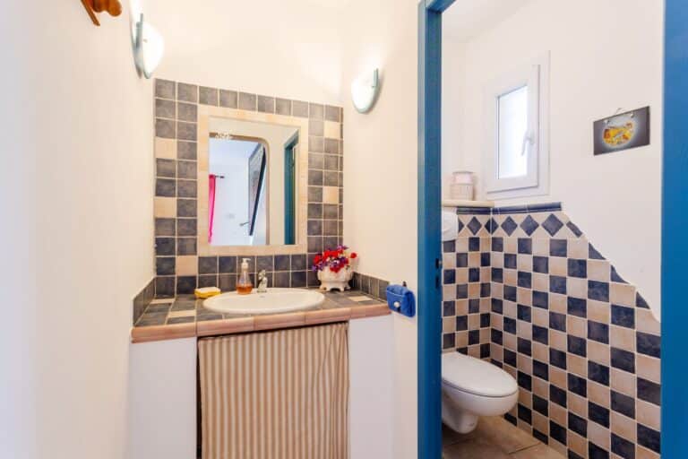WC et coin toilette du rez-de-chaussée