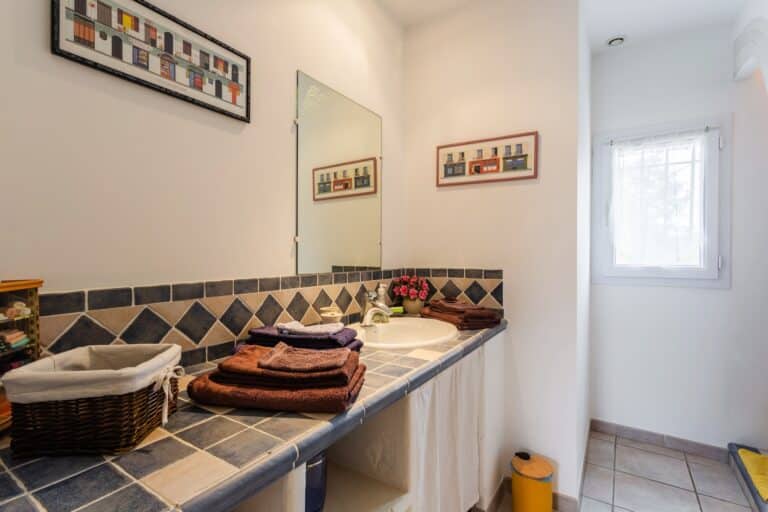 La salle de bain commune